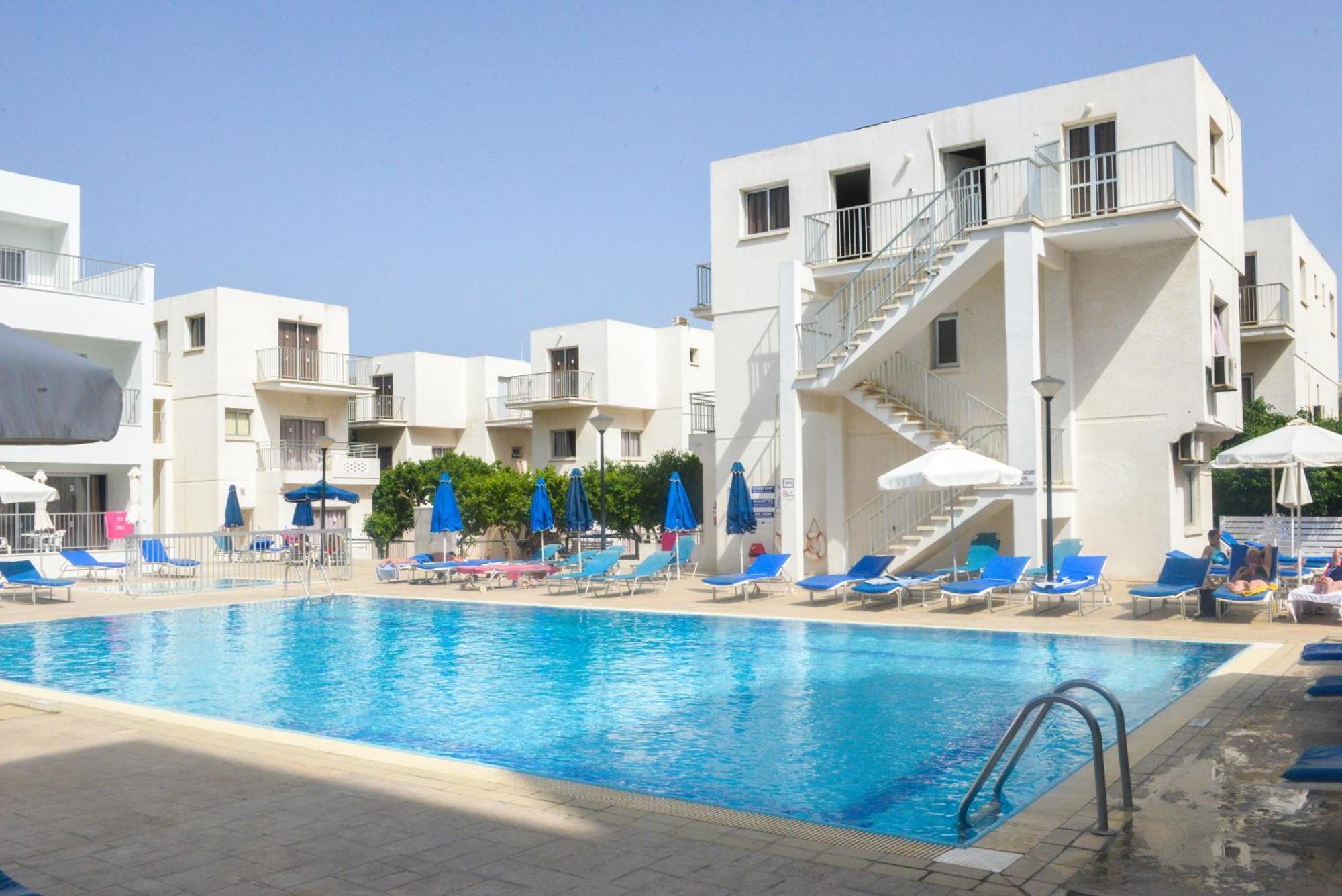 Sweet Memories Apts 2*